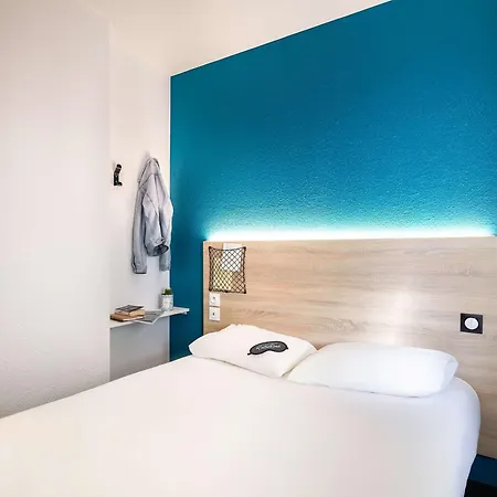 Hotelf1 Ferrand Est Hotel