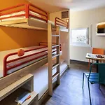 Hotel Hotelf1 Ferrand Est *
