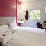 Hotel Hotelf1 Ferrand Est *