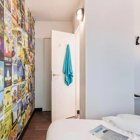 Hotel Hotelf1 Ferrand Est *