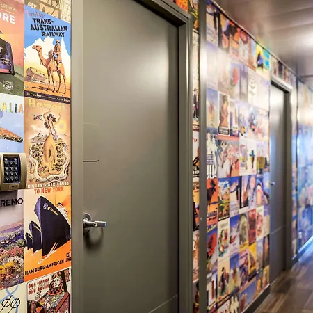 ホテル Hotelf1 Ferrand Est *