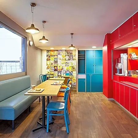 Hotelf1 Ferrand Est Otel