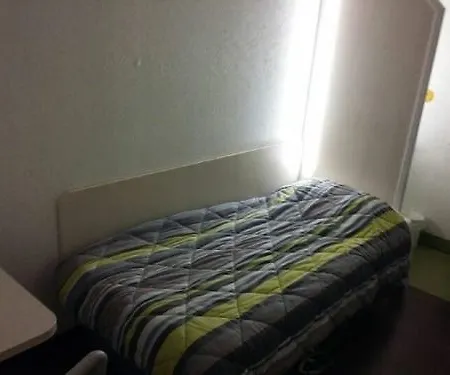 Hotelf1 Ferrand Est Hotel