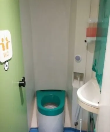 Hotelf1 Ferrand Est Отель *