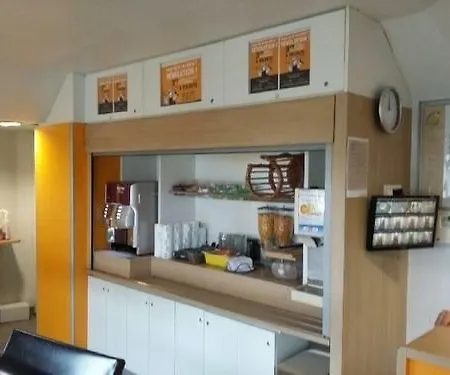 Hotelf1 Ferrand Est Hotel *