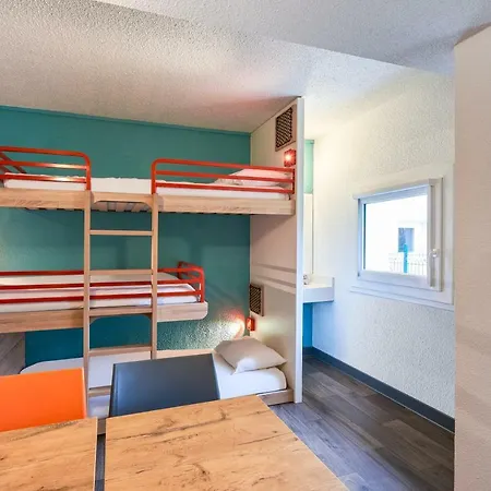 Hotelf1 Ferrand Est Hotel *