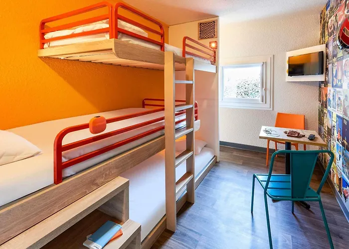 Hotelf1 Ferrand Est Hotell *