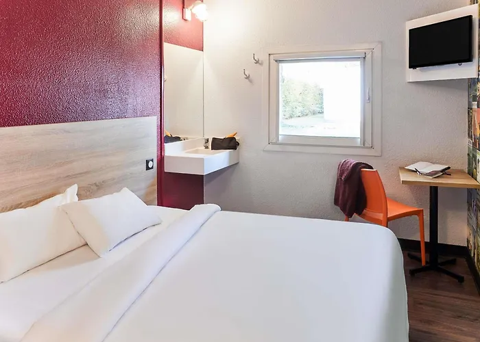 Hotelf1 Ferrand Est * Клермон-Ферран