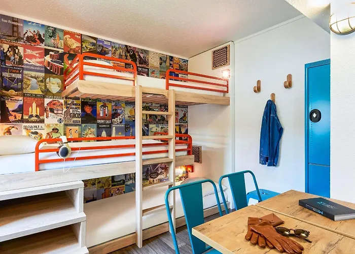 Отель Hotelf1 Ferrand Est