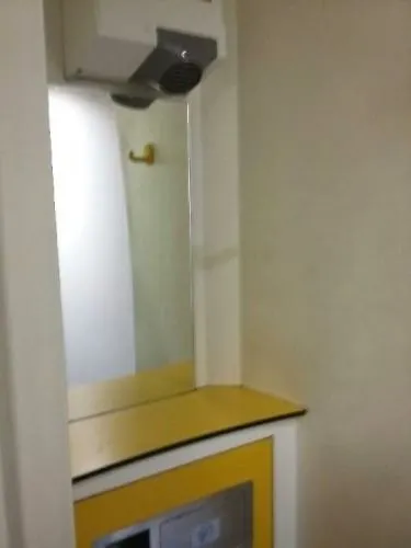 Отель Hotelf1 Ferrand Est