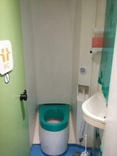 Hotelf1 Ferrand Est Отель *